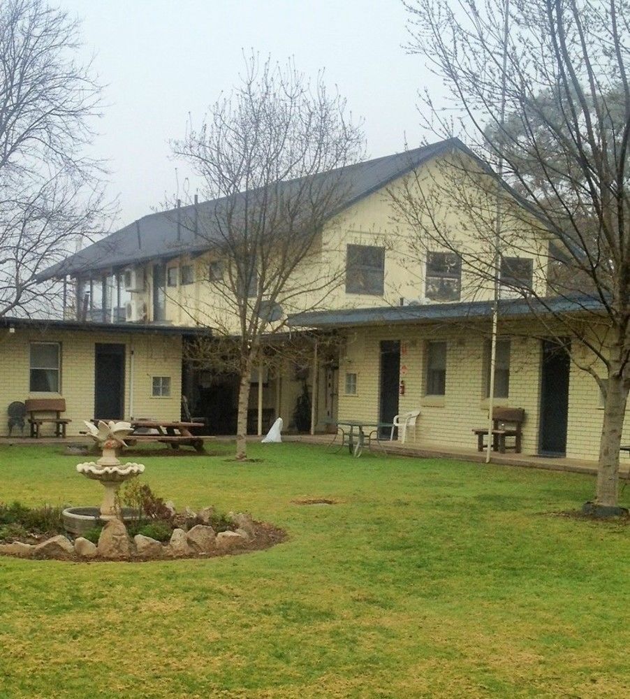 Jugiong Motor Inn Экстерьер фото